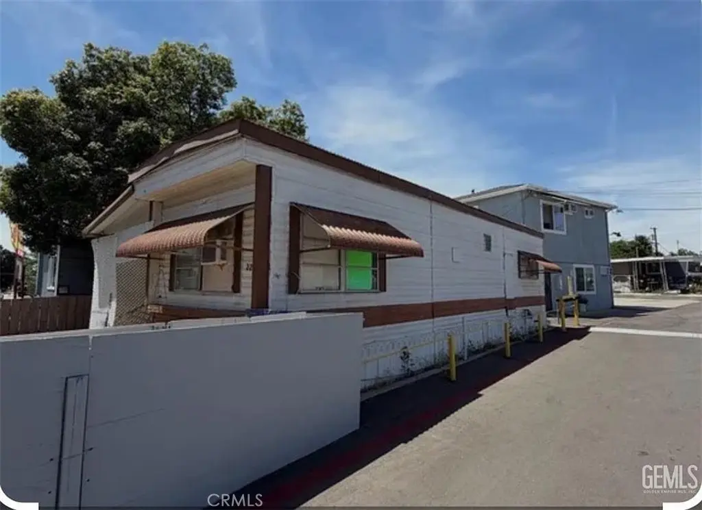 510 Roberts Ln, Bakersfield, CA — listing photo 1