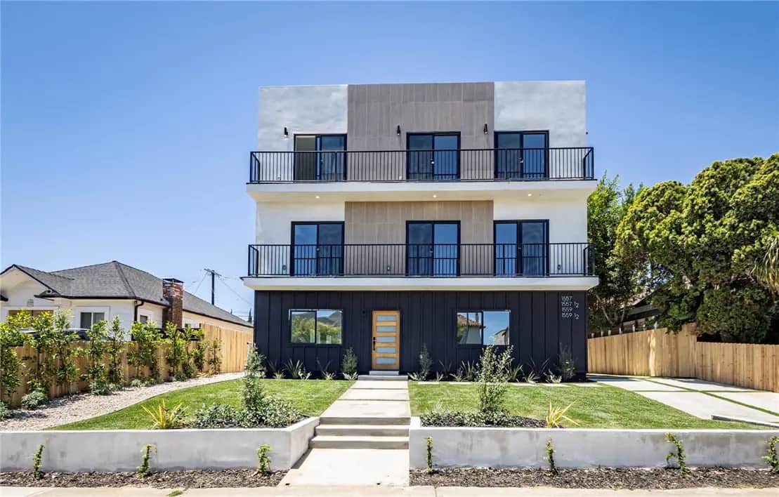 1559 Ogden Drive 2, Los Angeles, CA — listing photo 1