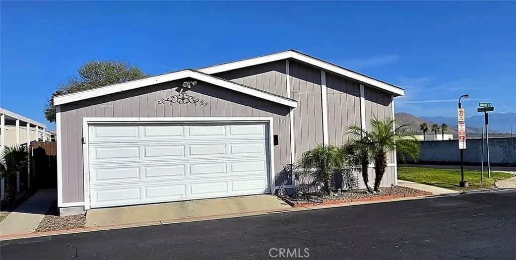 80 E Dawes 130, Perris, CA — listing photo 1
