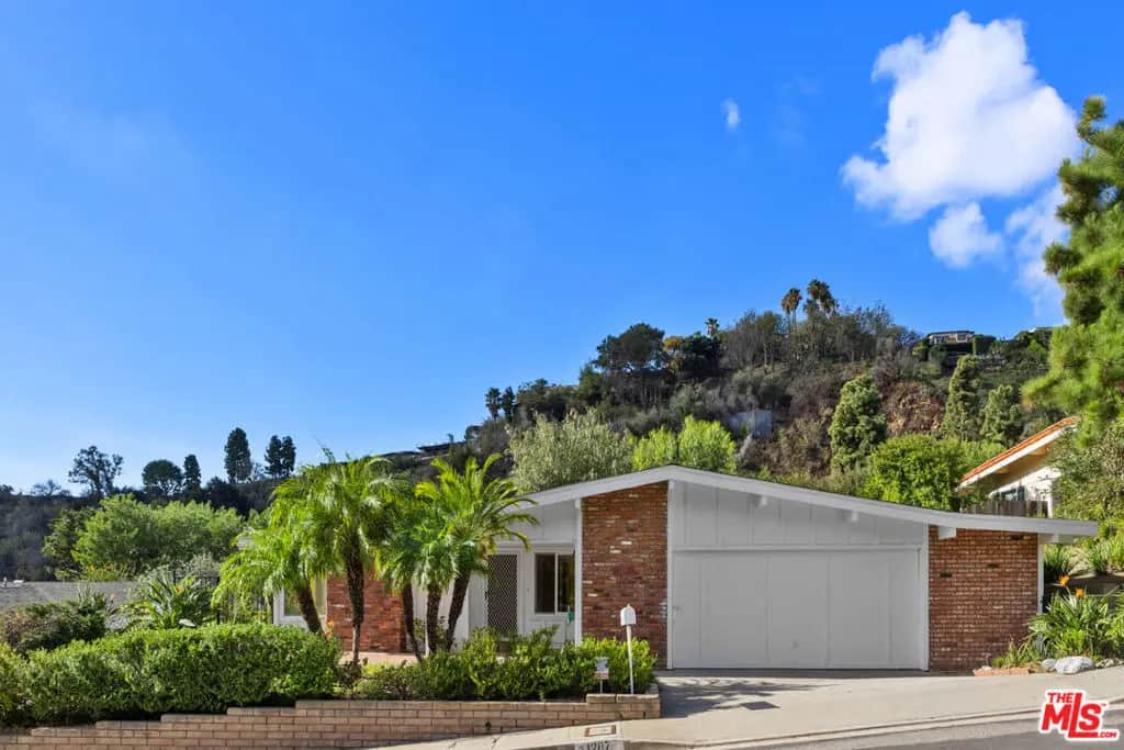 1287 El Hito Circle, Pacific Palisades, CA — listing photo 1
