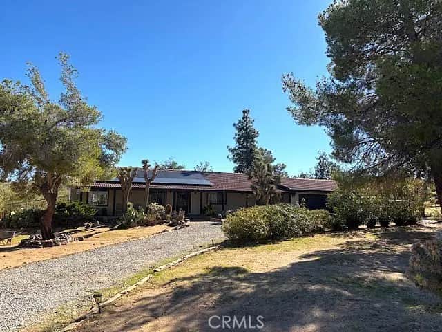 9019 Joshua Lane, Yucca Valley, CA — listing photo 1