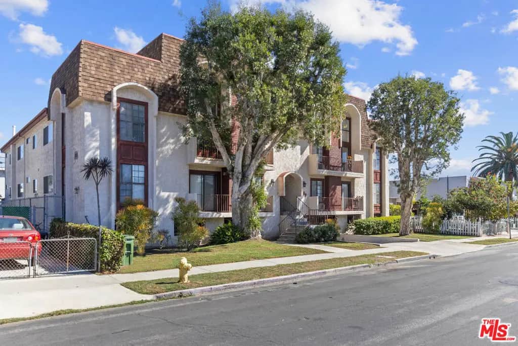 3650 Greenfield Avenue, Los Angeles, CA — listing photo 1