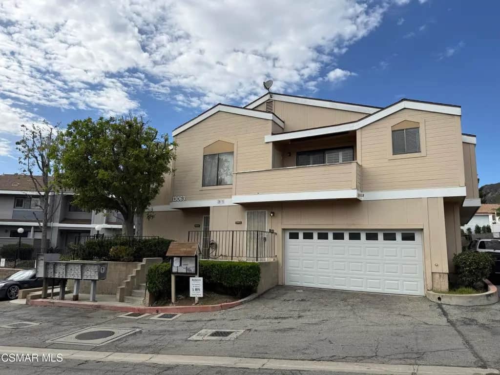 13063 Hubbard Street 1, Sylmar, CA — listing photo 1