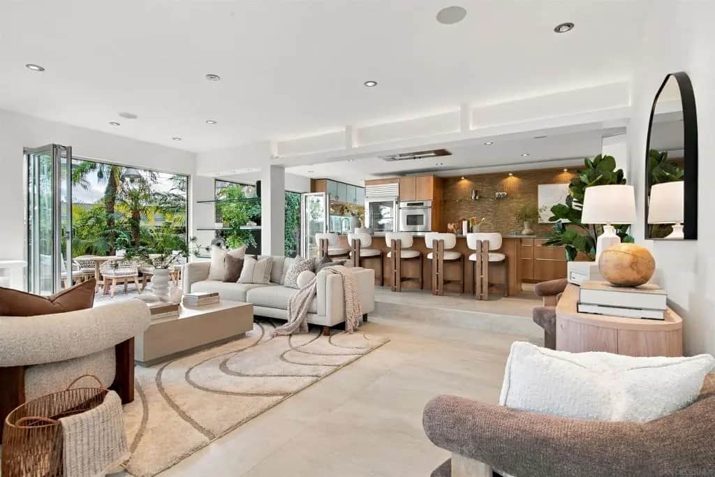 2582 Meadow Lark Drive, San Diego, CA — listing photo 1