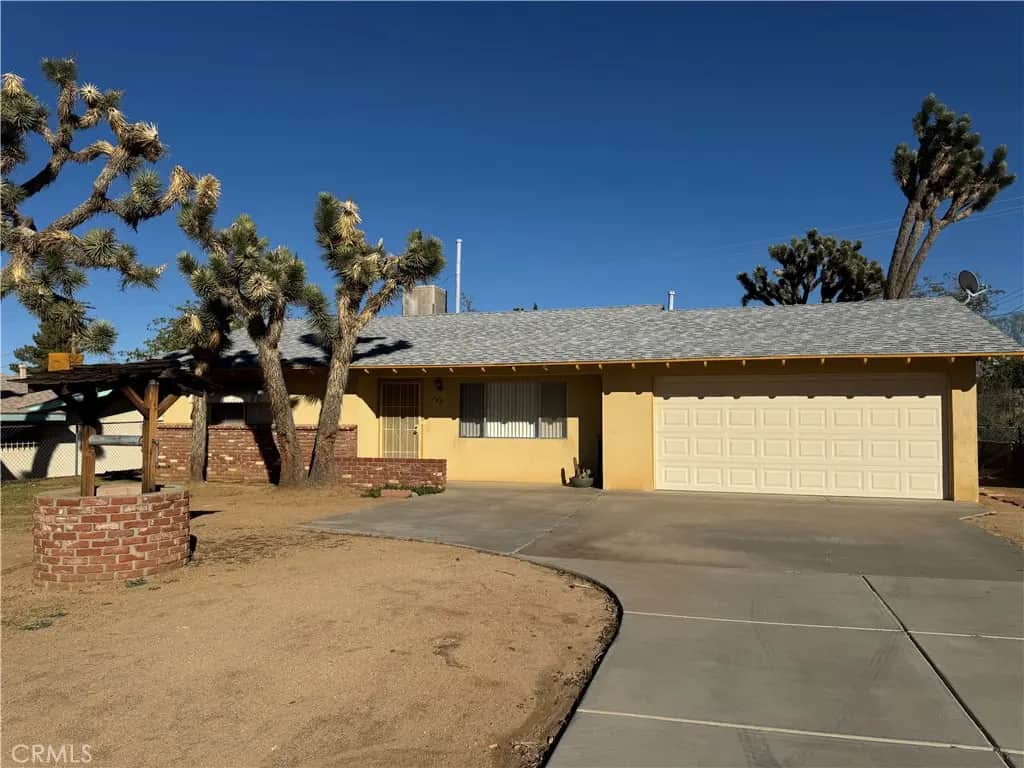 7631 Shawnee Trail, Yucca Valley, CA — listing photo 1