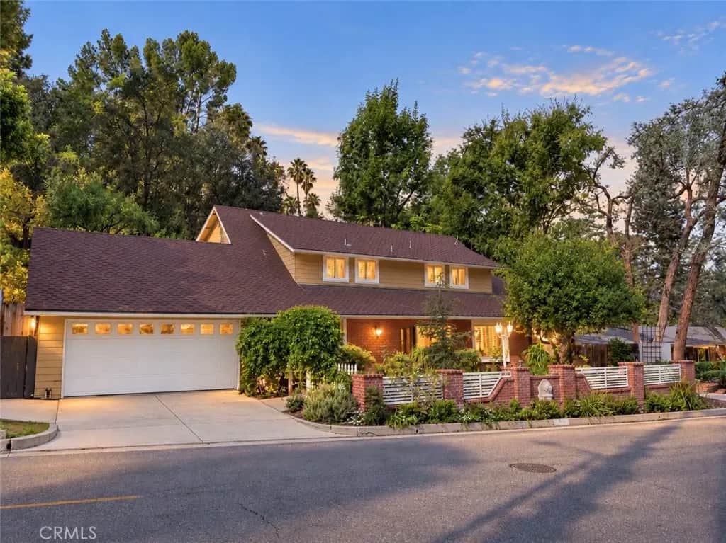 4901 Winnetka, Woodland Hills, CA — listing photo 1