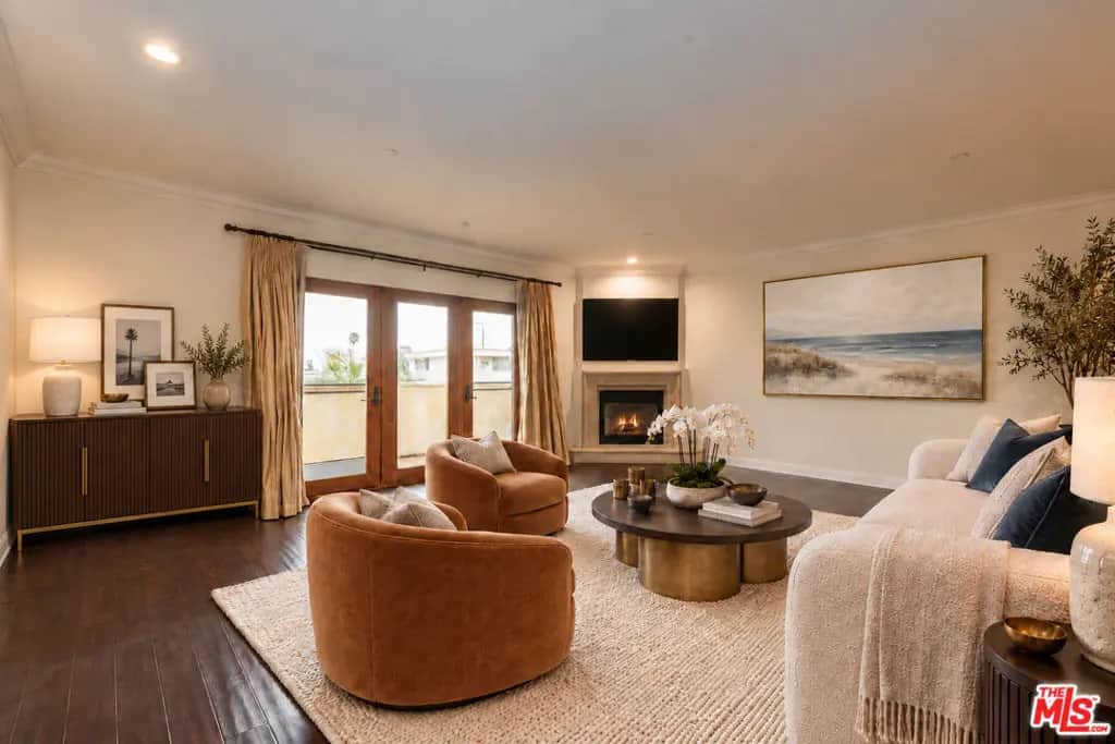 11863 Darlington Avenue 201, Los Angeles, CA — listing photo 1