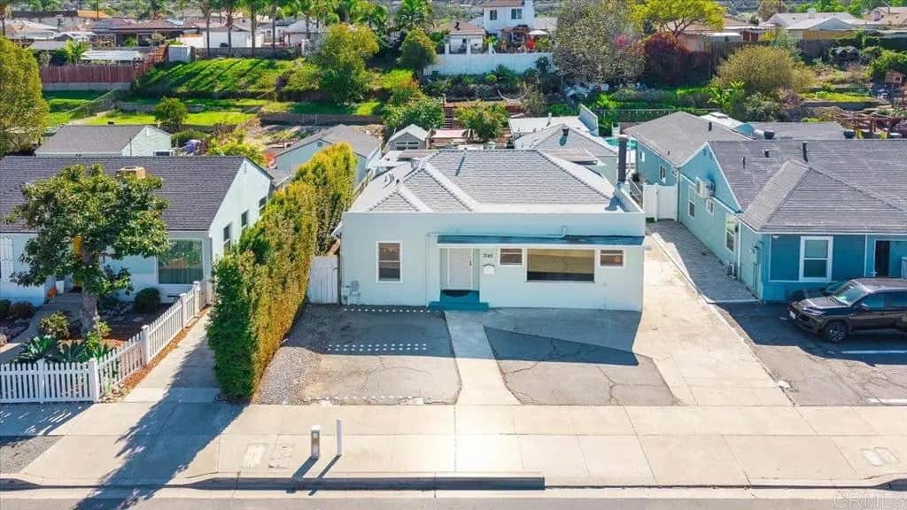 7545 University Avenue, La Mesa, CA — listing photo 1