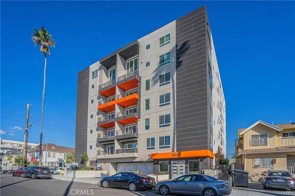 900 S Kenmore Avenue 306, Los Angeles, CA — listing photo 1