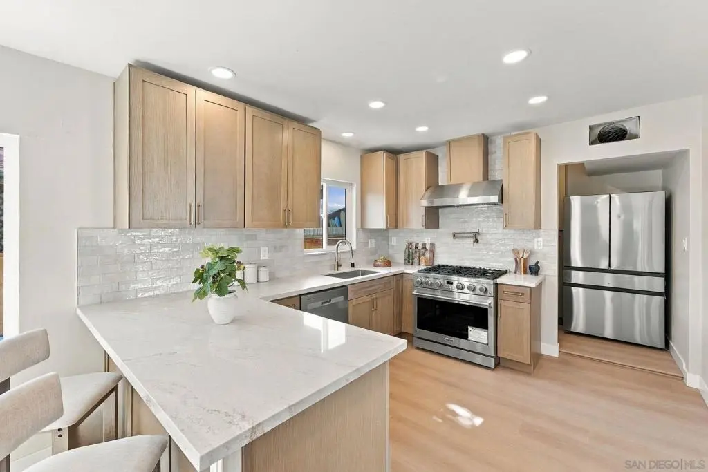4420 38th St, San Diego, CA — listing photo 1