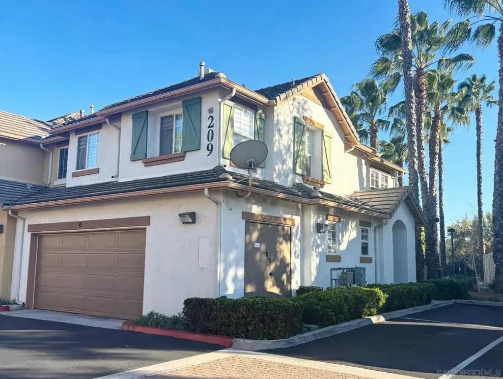 209 River Park Drive 15, Santee, CA — listing photo 1