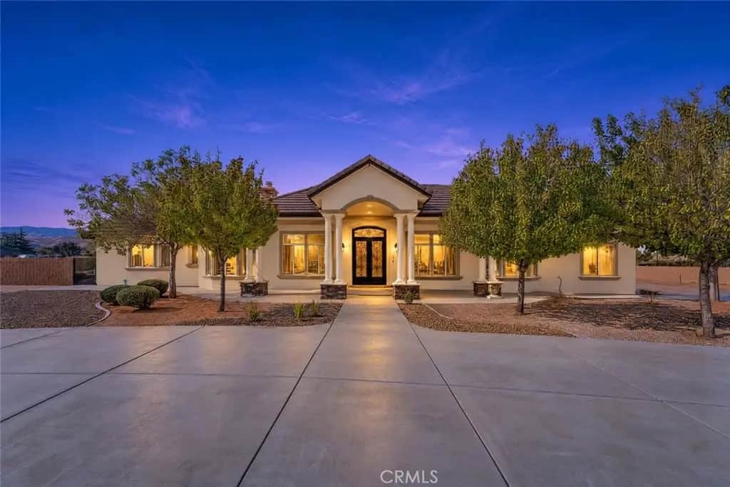 41035 30th Street W, Palmdale, CA — listing photo 1