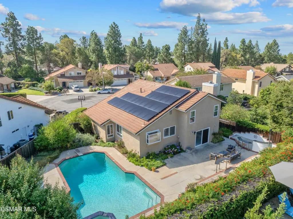 1043 Chatham Court, Thousand Oaks, CA — listing photo 1