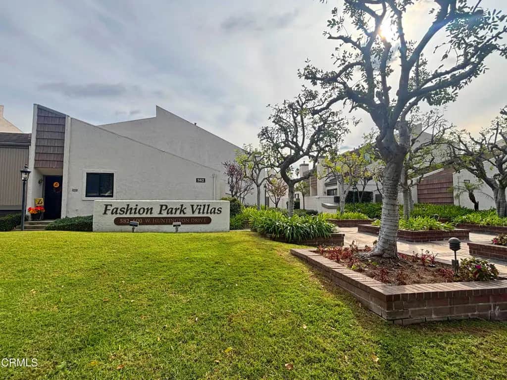 594 W Huntington Drive B, Arcadia, CA — listing photo 1