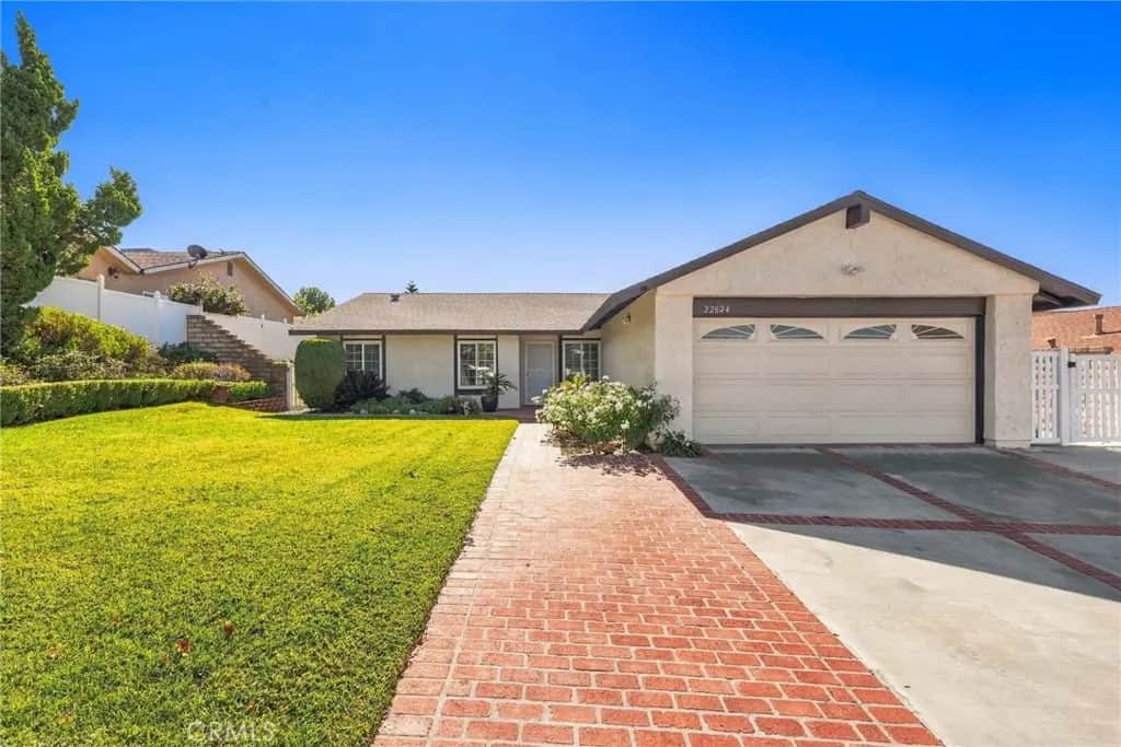 22624 Pamplico, Saugus, CA — listing photo 1