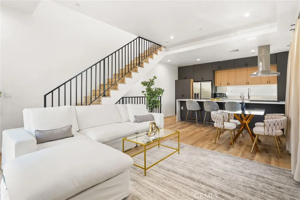 119 S Coroando Street 119 1/2, Los Angeles, CA — listing photo 1