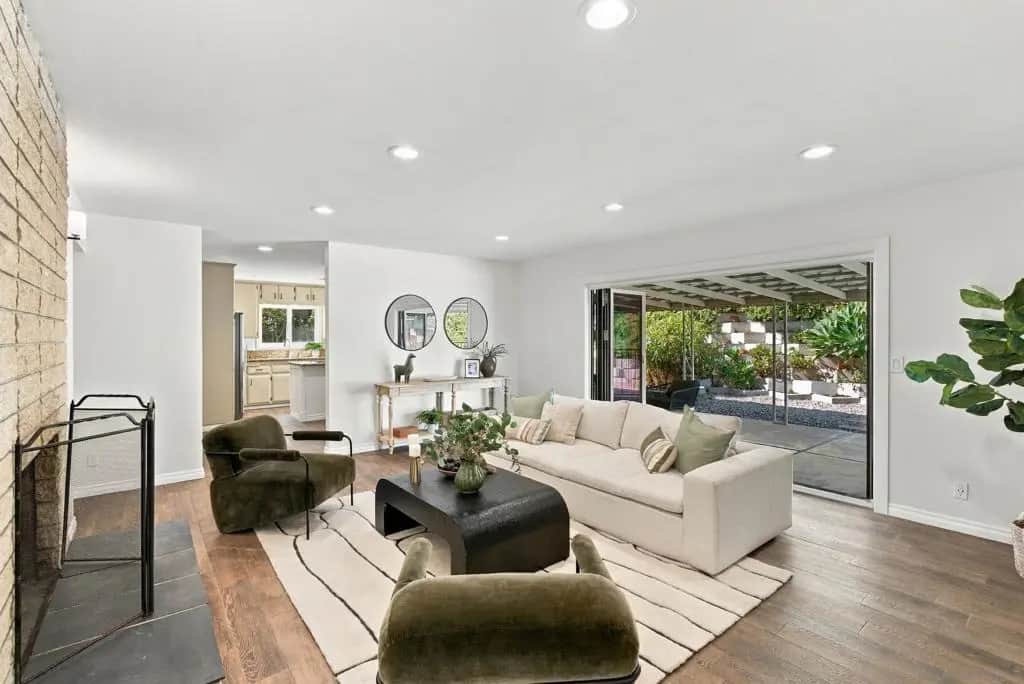 6068 Henderson Dr., La Mesa, CA — listing photo 1