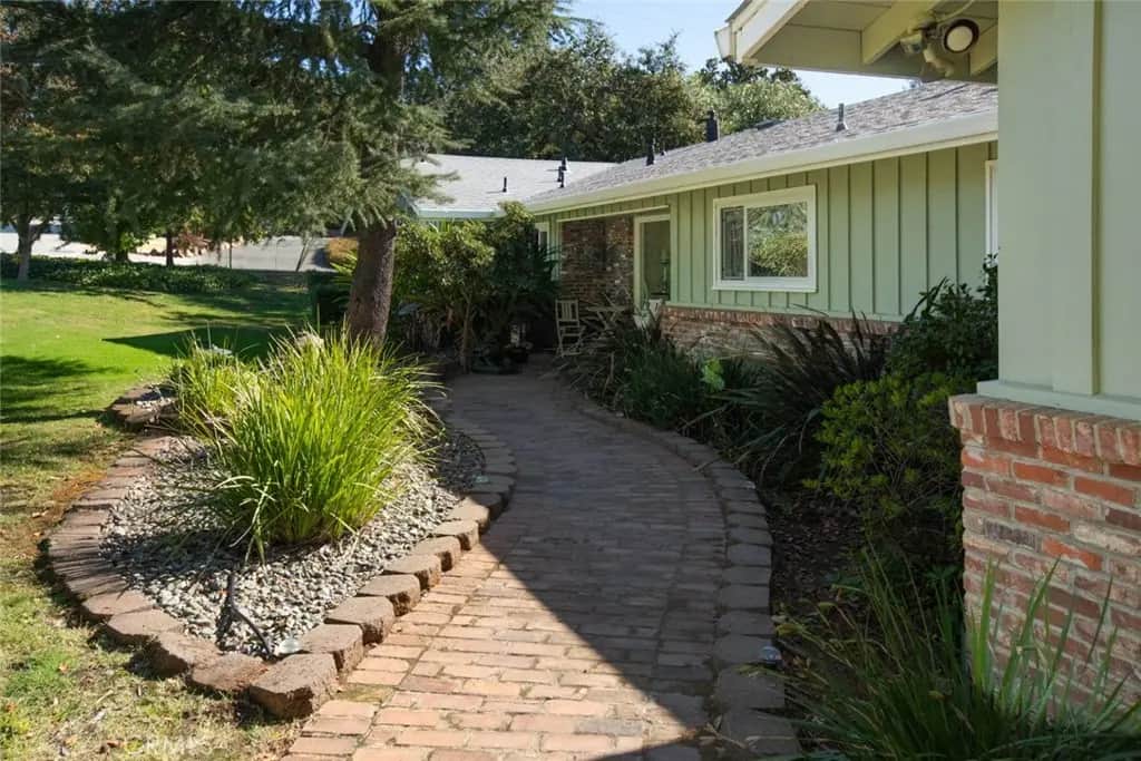 61 Pine Oaks Road, Oroville, CA — listing photo 1