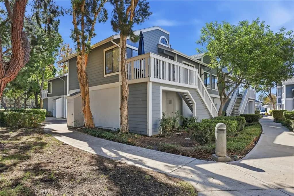 70 Remington, Irvine, CA — listing photo 1