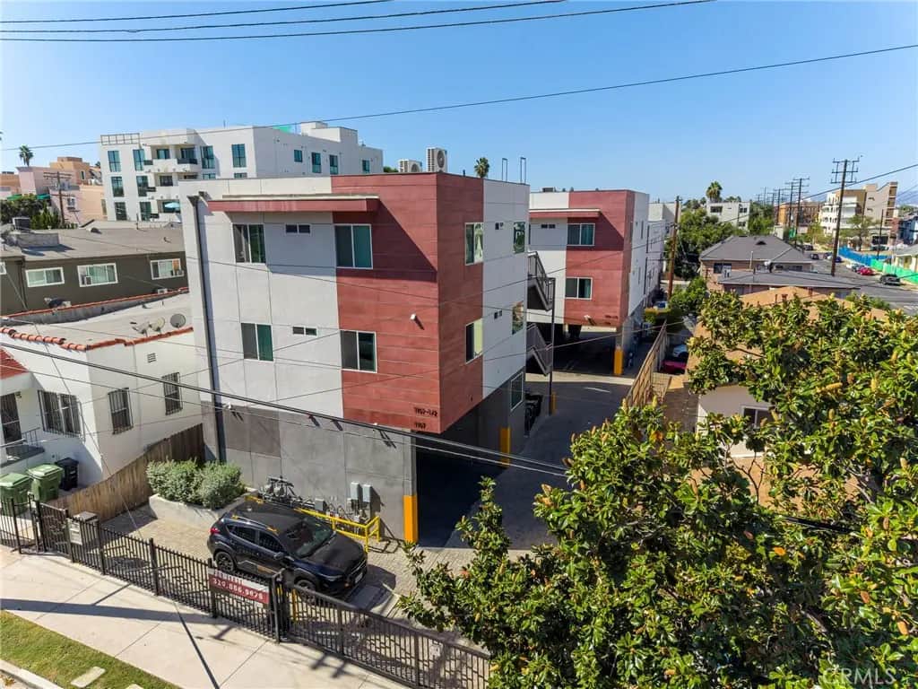 1107 S Hobart, Los Angeles, CA — listing photo 1