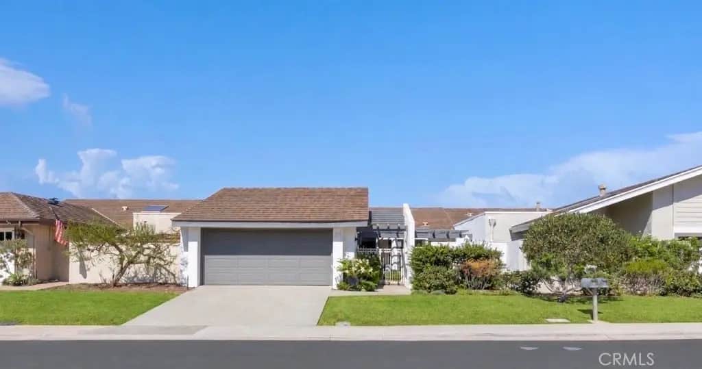 33 White Water Dr, Corona Del Mar, CA — listing photo 1