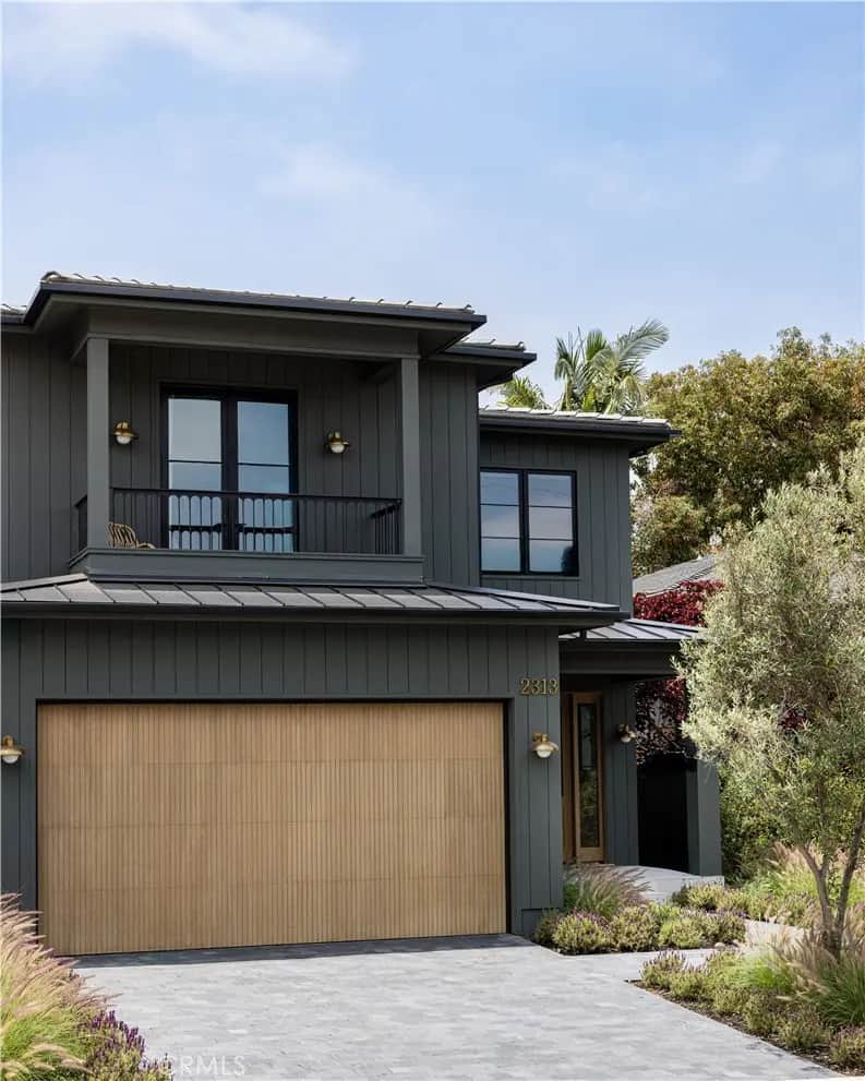 2313 Walnut Avenue, Manhattan Beach, CA — listing photo 1