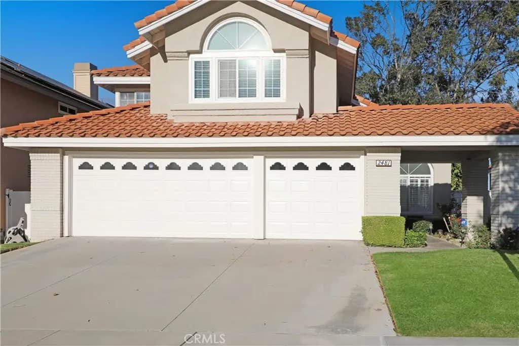 2481 Thistlewood, Corona, CA — listing photo 1