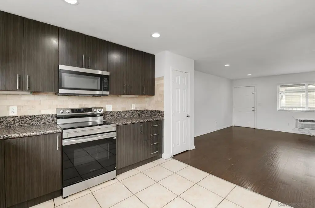 5035 A Street 18, San Diego, CA — listing photo 1