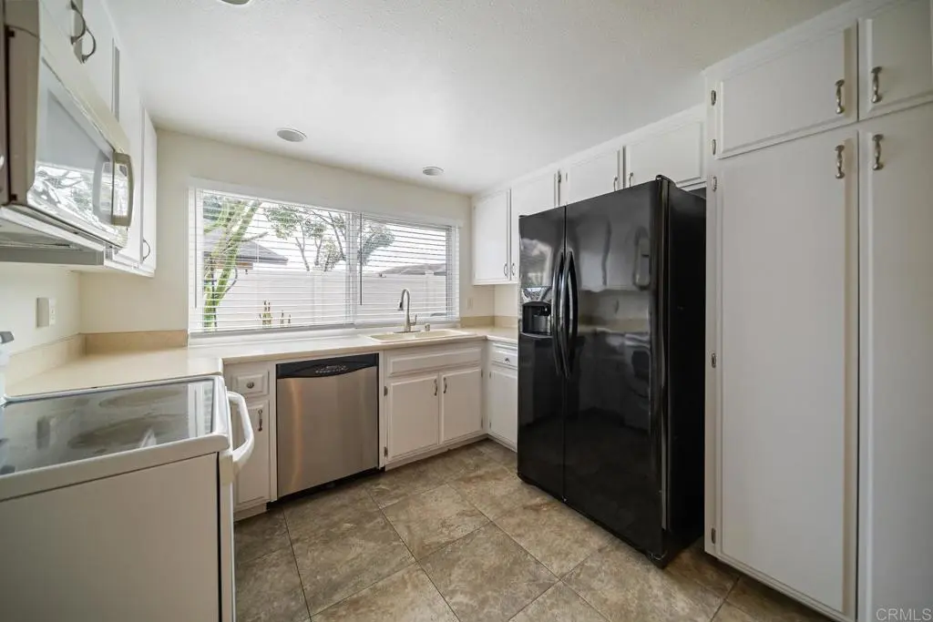 3573 Coconut Way, Oceanside, CA — listing photo 1
