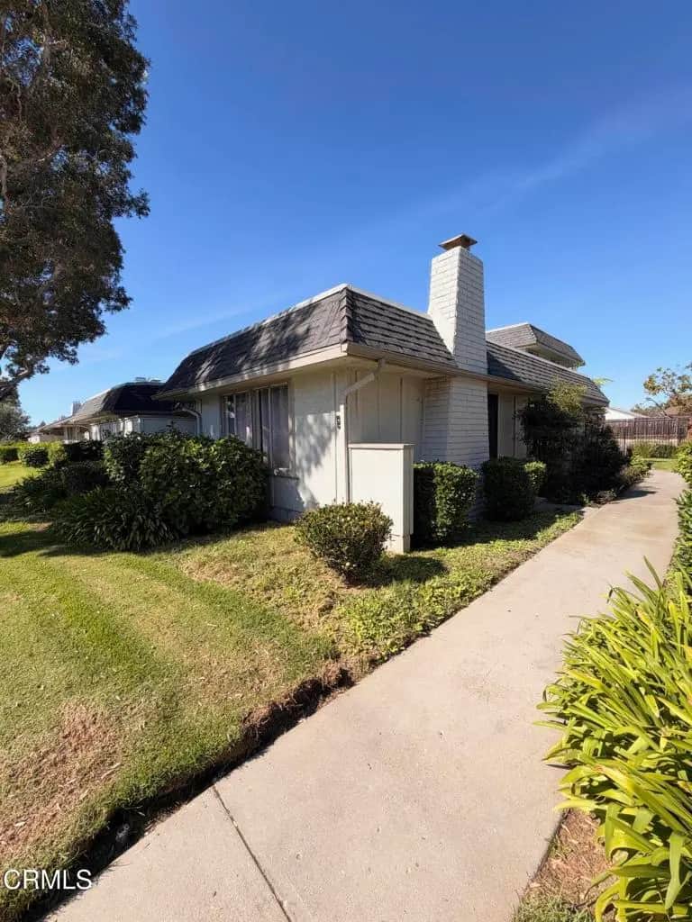 3665 B Ketch Avenue, Oxnard, CA — listing photo 1