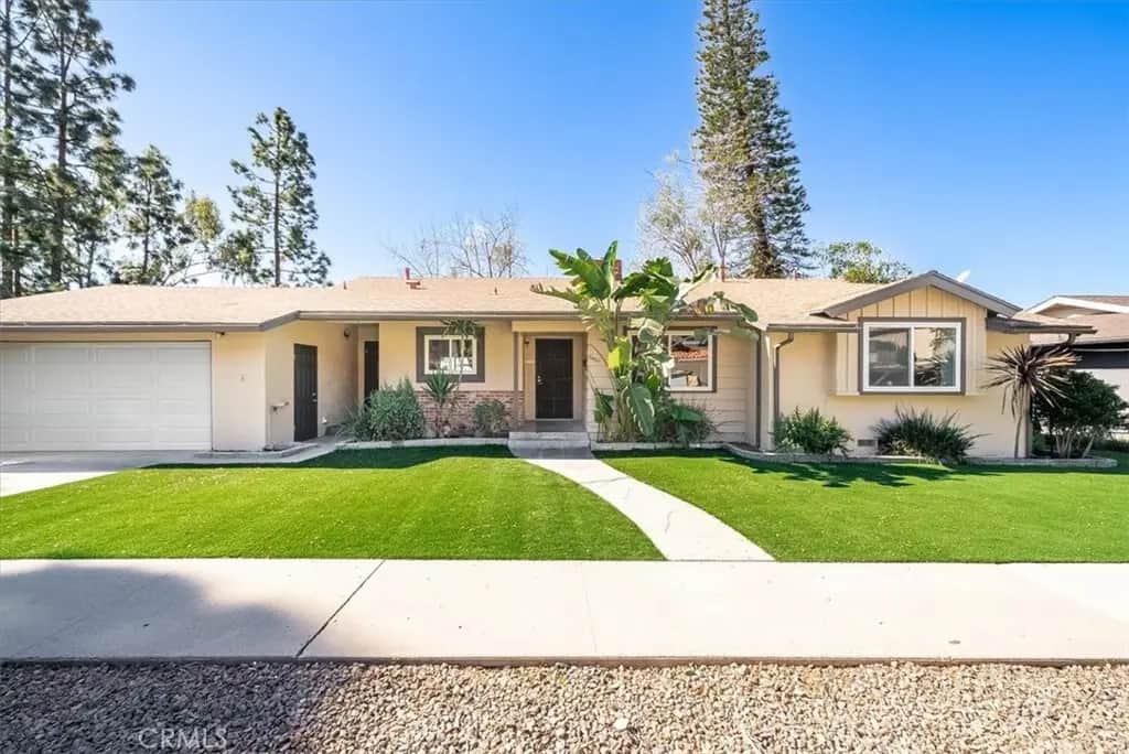 6461 Hillgrove, San Diego, CA — listing photo 1