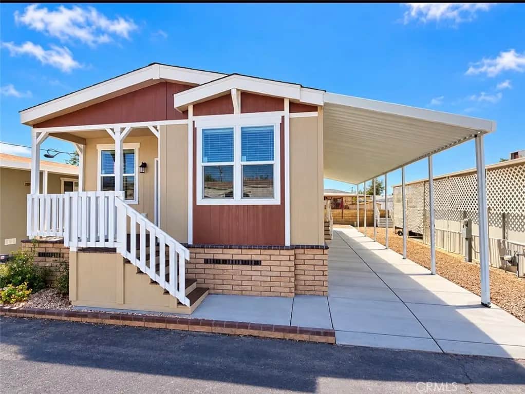 675 W Oakland Avenue F3, Hemet, CA — listing photo 1