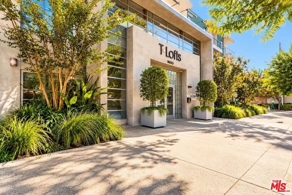 11500 Tennessee Avenue 325, Los Angeles, CA — listing photo 1