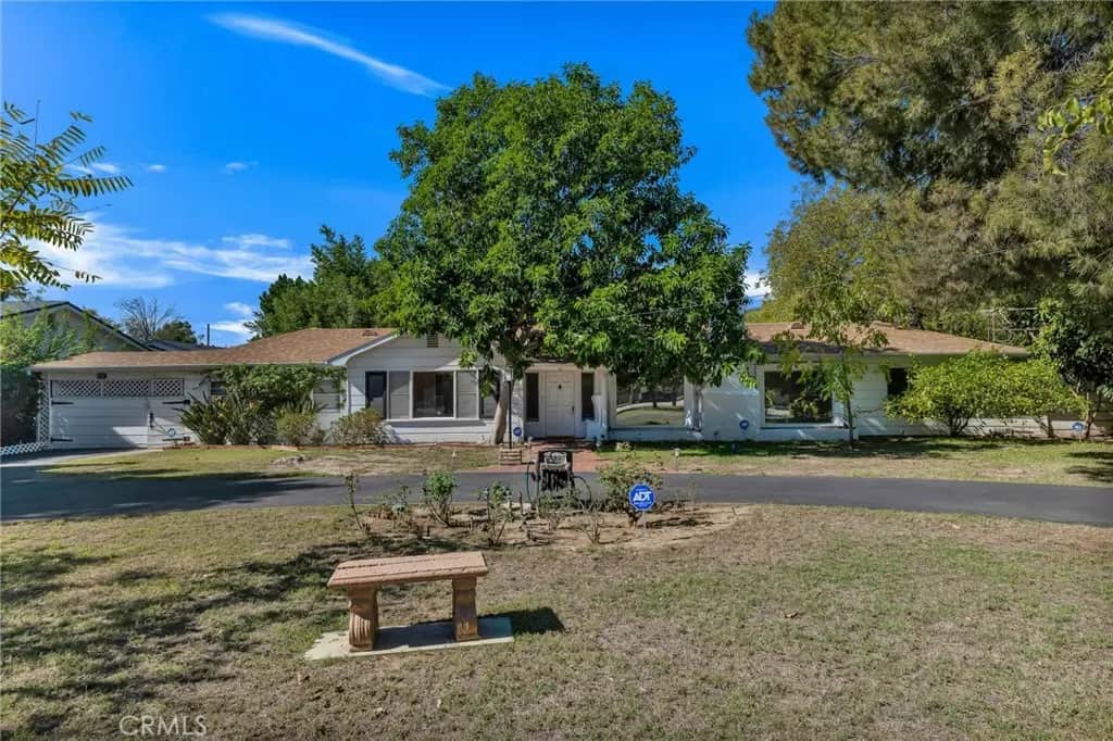 8351 Louise, Northridge, CA — listing photo 1