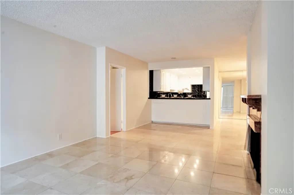1250 S Beverly Glen Boulevard 309, Los Angeles, CA — listing photo 1
