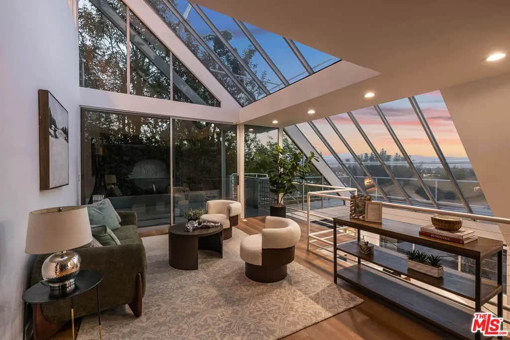 4051 Weslin Avenue, Sherman Oaks, CA — listing photo 1