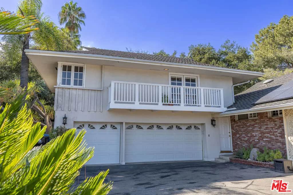 3755 Crownridge Drive, Sherman Oaks, CA — listing photo 1