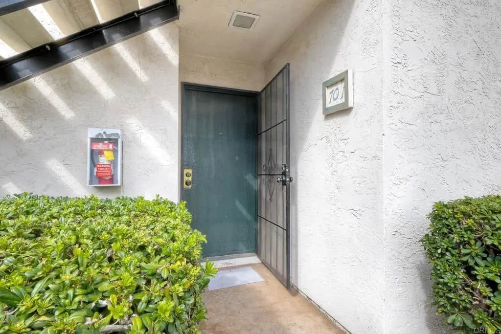 450 W Vermont 701, Escondido, CA — listing photo 1