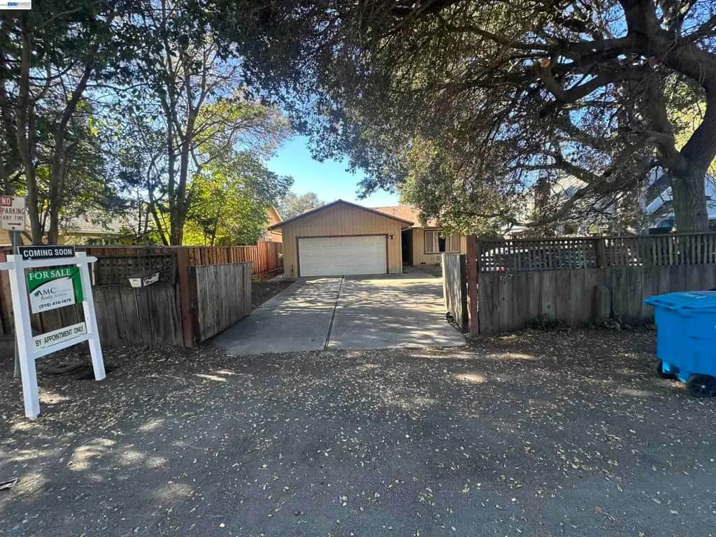 667 MARSH RD, Menlo Park, CA — listing photo 1
