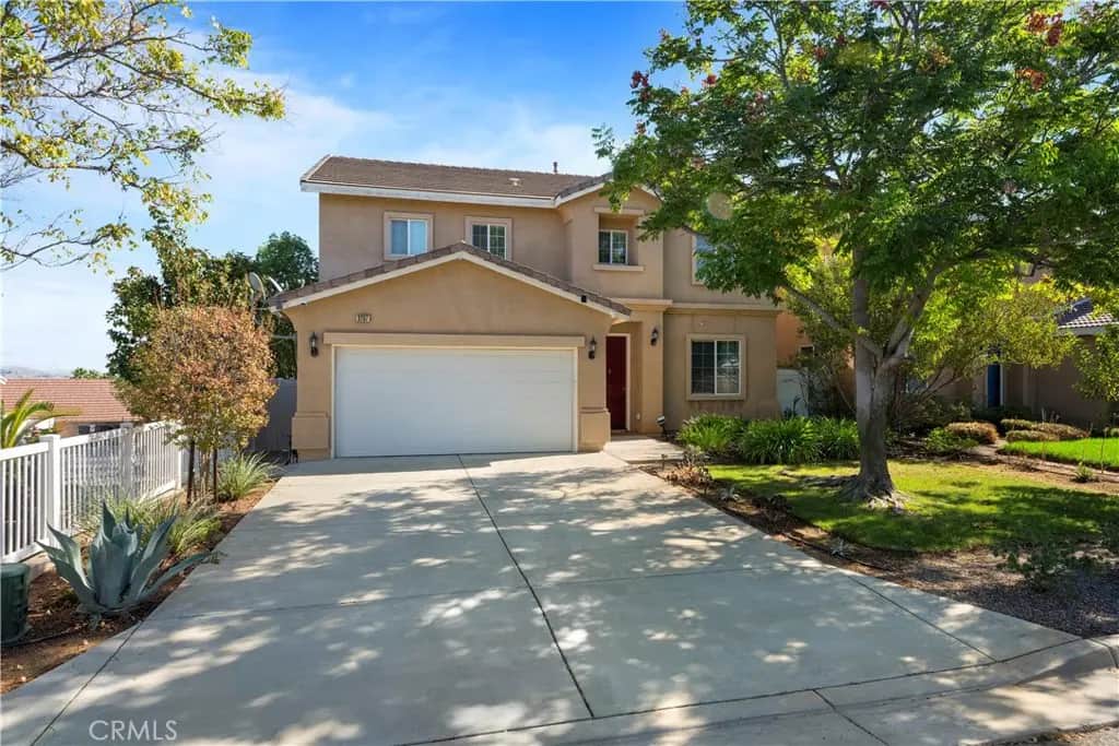 3737 Nelson, Corona, CA — listing photo 1