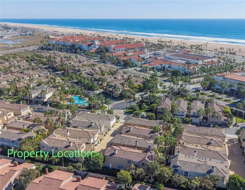21247 Ronda, Huntington Beach, CA — listing photo 1