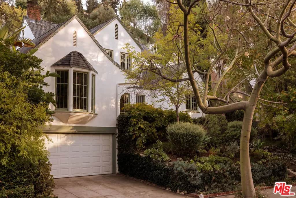 2376 Canyon Drive, Los Angeles, CA — listing photo 1