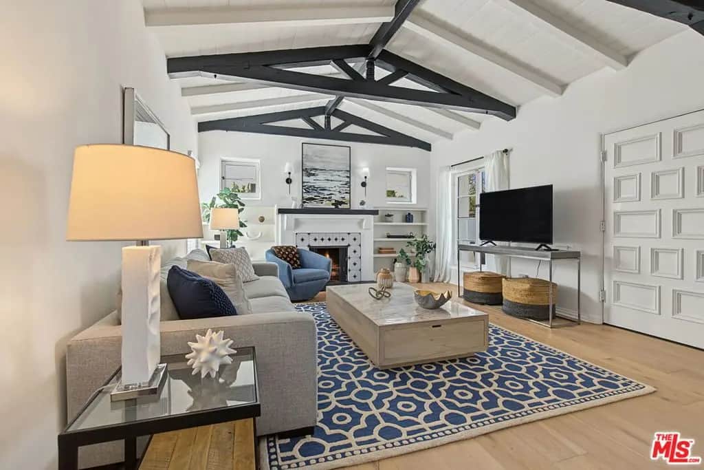 10540 Blythe Avenue, Los Angeles, CA — listing photo 1