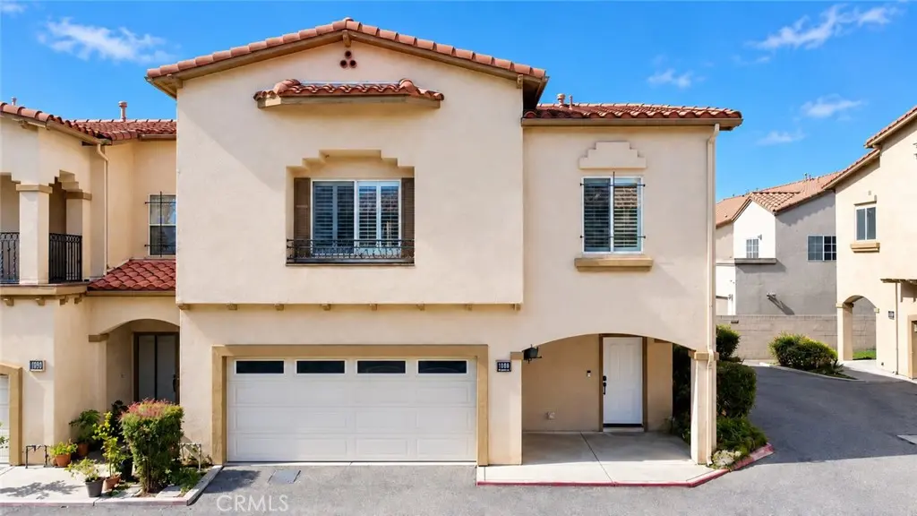 1093 E Grand 102, Pomona, CA — listing photo 1