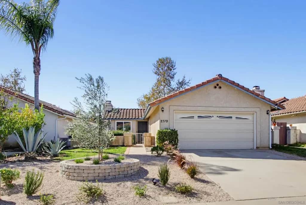 2319 Fair Oak Ct, Escondido, CA — listing photo 1