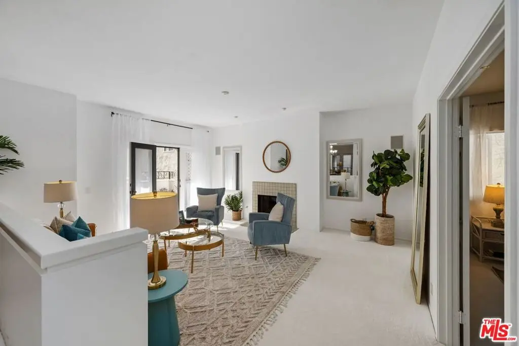 1133 9th Street 203, Santa Monica, CA — listing photo 1