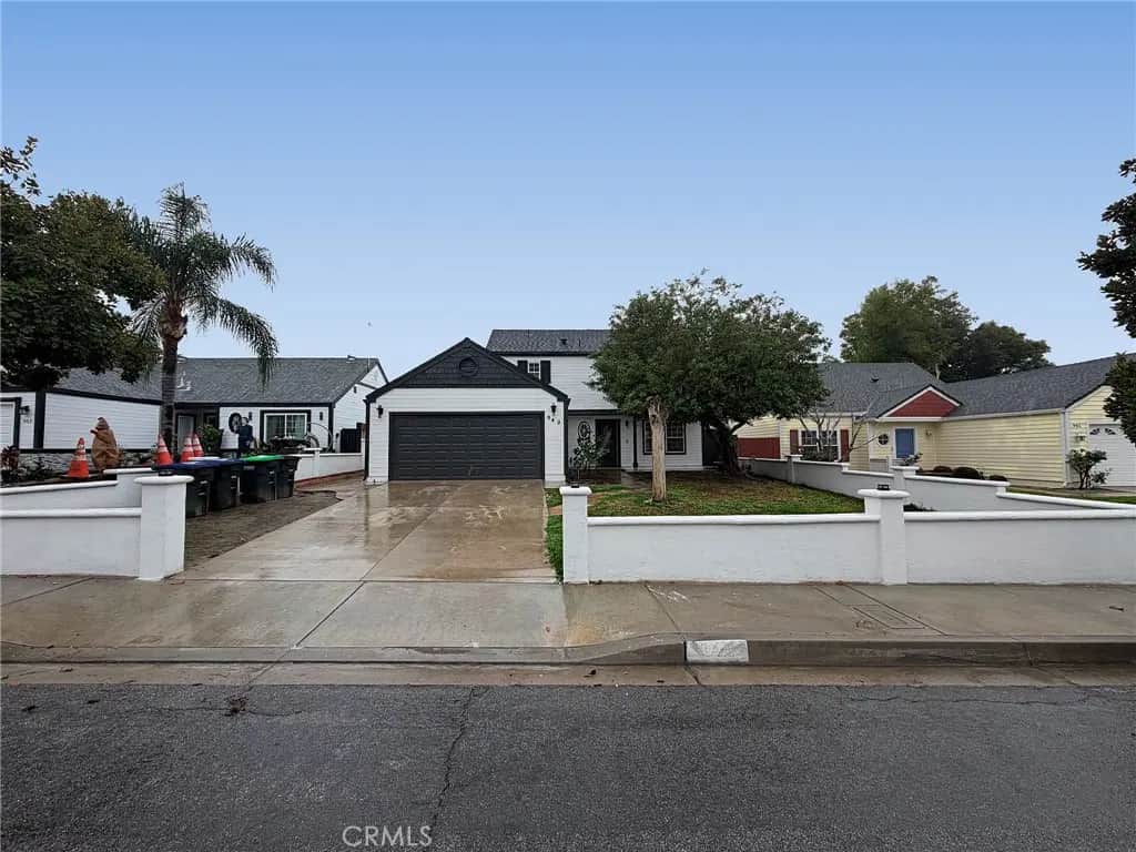 949 Oak Glen Lane, Colton, CA — listing photo 1