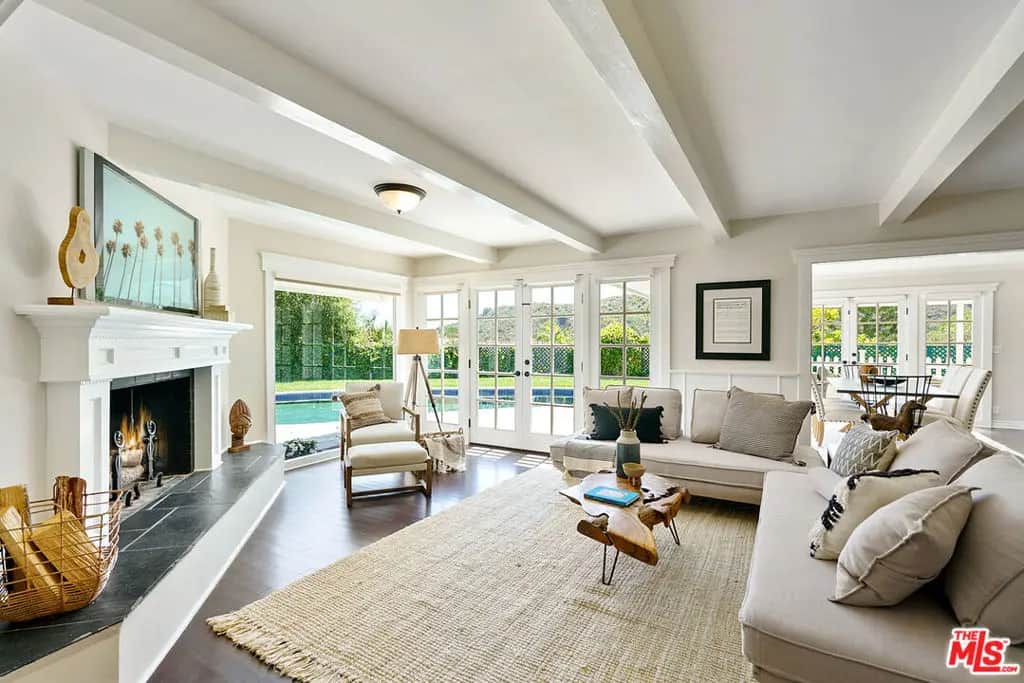 13540 Bayliss Road, Los Angeles, CA — listing photo 1