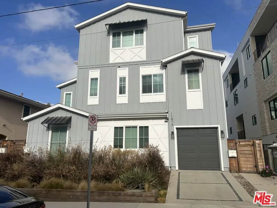11975 Mayfield Avenue, Los Angeles, CA — listing photo 1