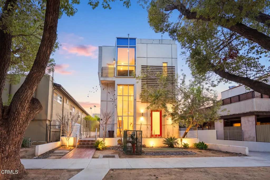 93 N Wilson Avenue, Pasadena, CA — listing photo 1